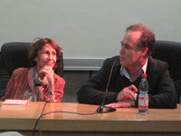 Dominique Guyomard junto al académico de la Universidad de Chile Roberto Aceituno.