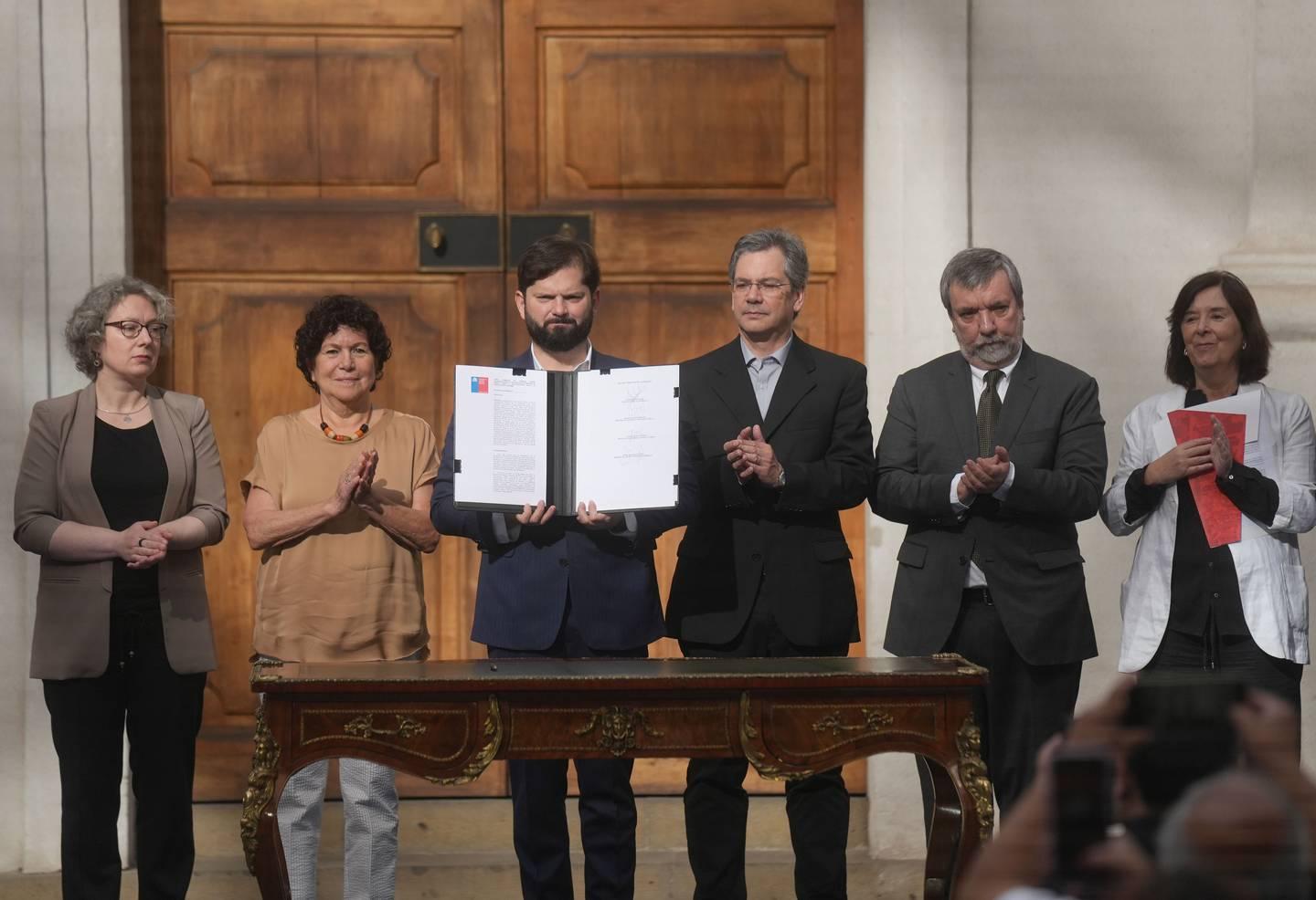 Académico de la Universidad de Chile integra a Comisión Asesora Presidencial para la Verdad, Justicia y Reparación de Víctimas del Sename.