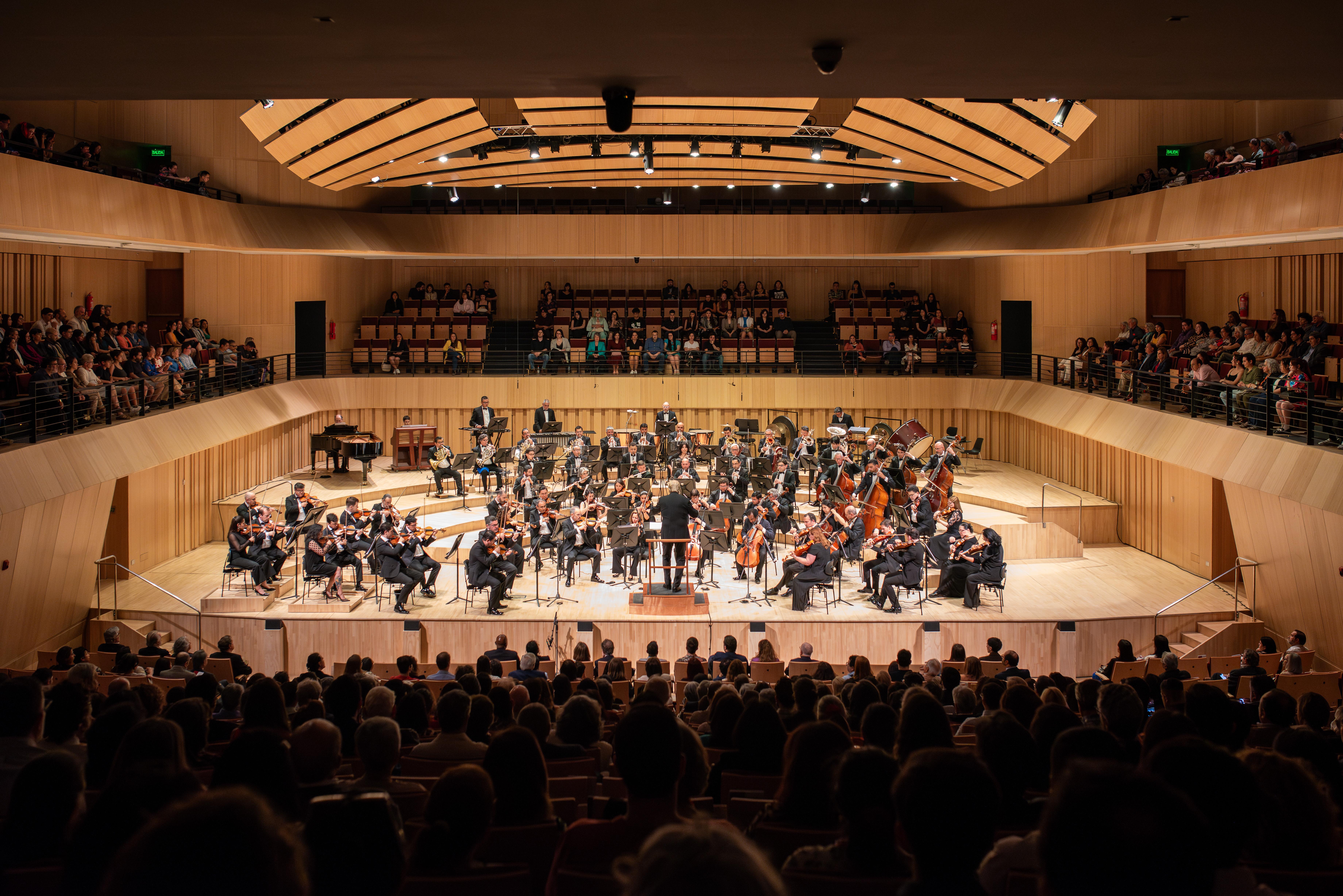 Concierto de gala y homenajes marcaron el décimo aniversario de Trabajo Social, en el año del centenario de la disciplina en América Latina.