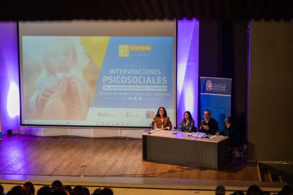 Seminario destacó avances en intervenciones psicosociales en agresiones sexuales infantiles.