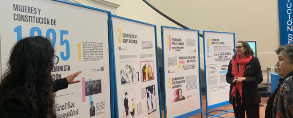  100 años de feminismos y luchas en medio de cambios constitucionales: investigación que combina teoría con historia abierta a la ciudadanía.